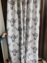 Load image into Gallery viewer, Cowdy - Curtain