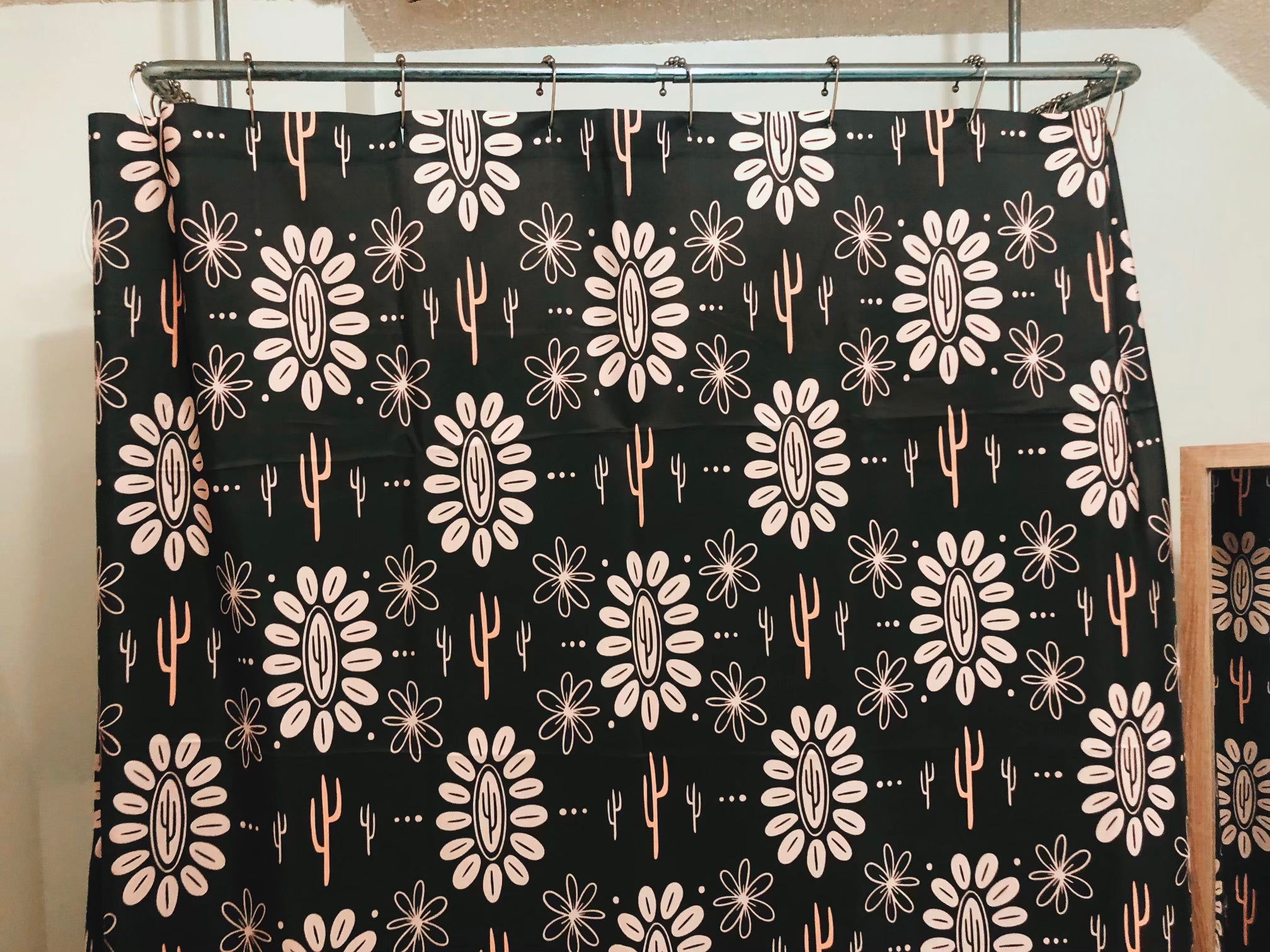 Cactus Blossom - Black